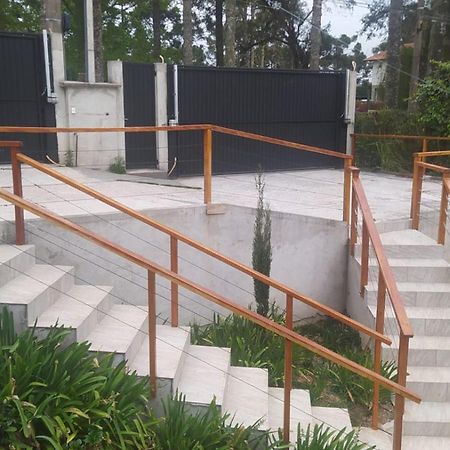 查莱斯奥拓卡皮瓦里山林小屋 Campos do Jordão 外观 照片