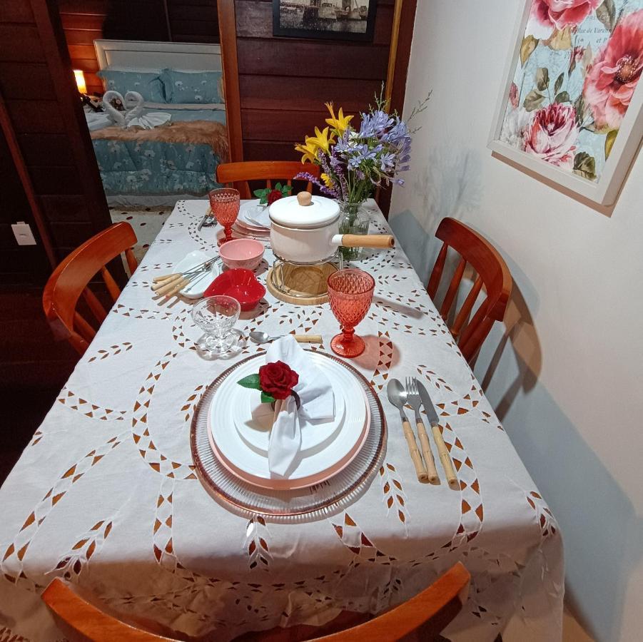 查莱斯奥拓卡皮瓦里山林小屋 Campos do Jordão 外观 照片