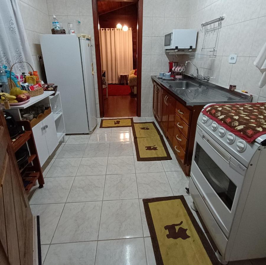 查莱斯奥拓卡皮瓦里山林小屋 Campos do Jordão 外观 照片
